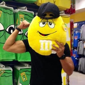 Meet your Posher, Efrain